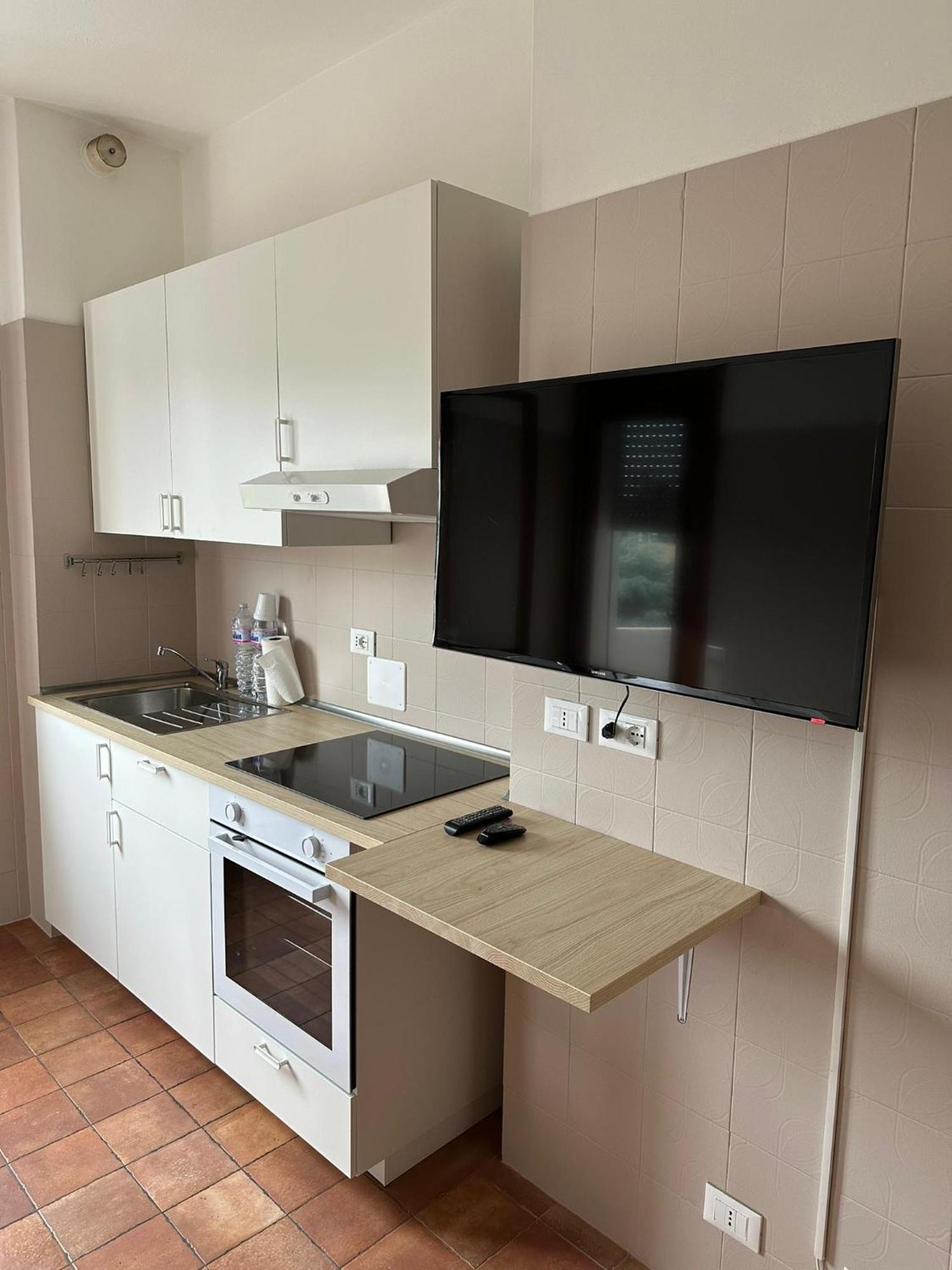 Olimpia House - Camere Accoglienti In Posizione Strategica Reggio Emilia Luaran gambar